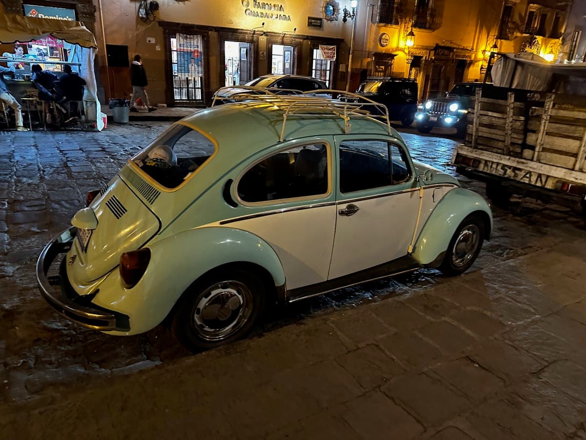 Volkswagen Beetle spotted in San Miguel de Allende