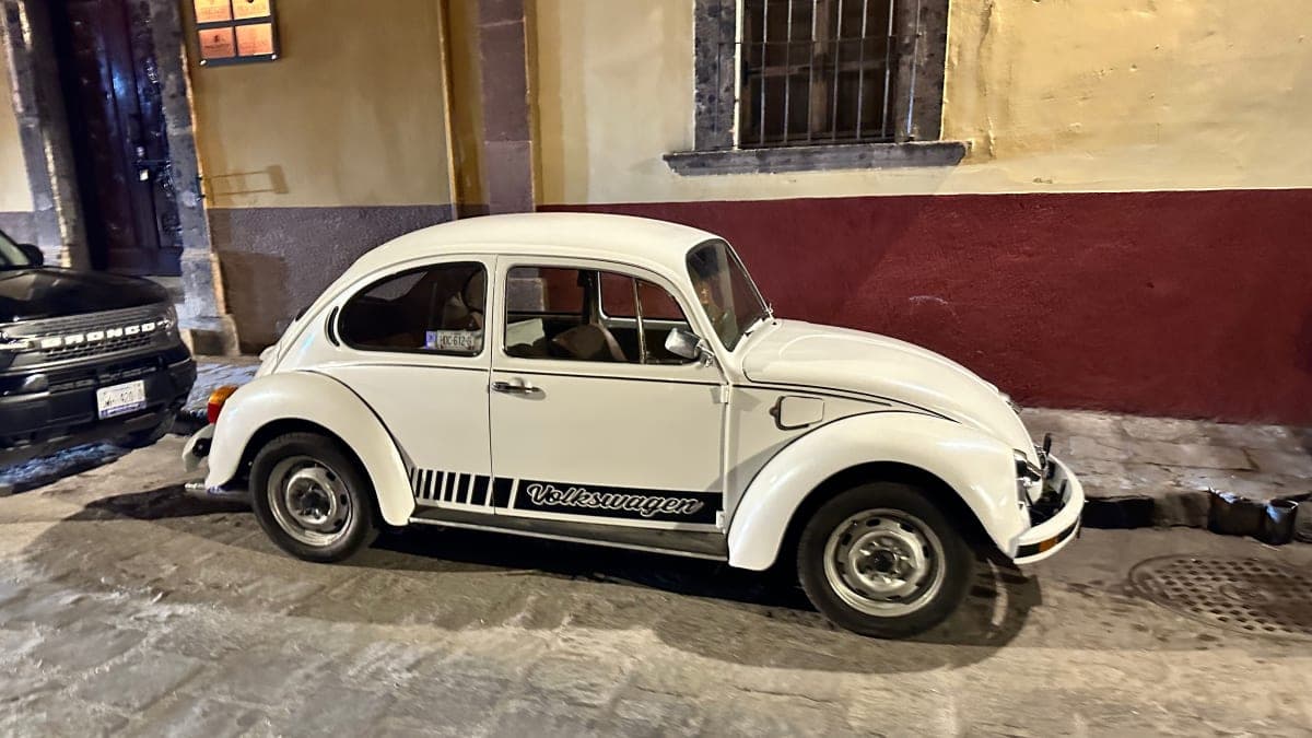 Volkswagen Beetle spotted in San Miguel de Allende