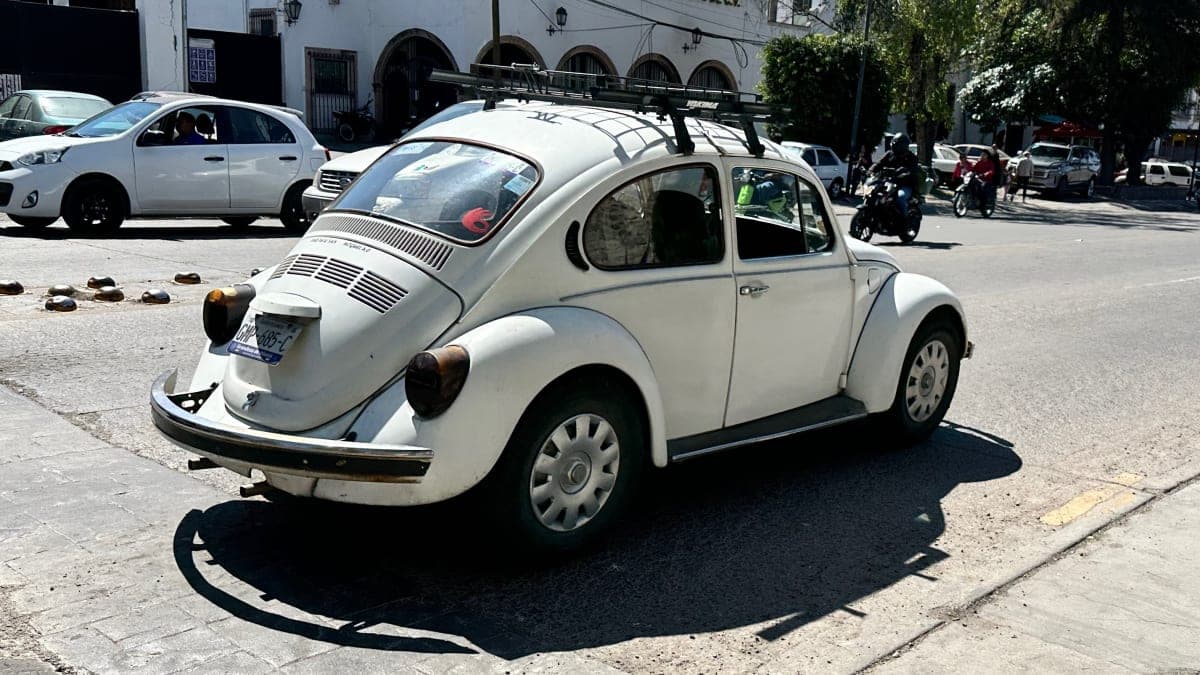 Volkswagen Beetle spotted in San Miguel de Allende