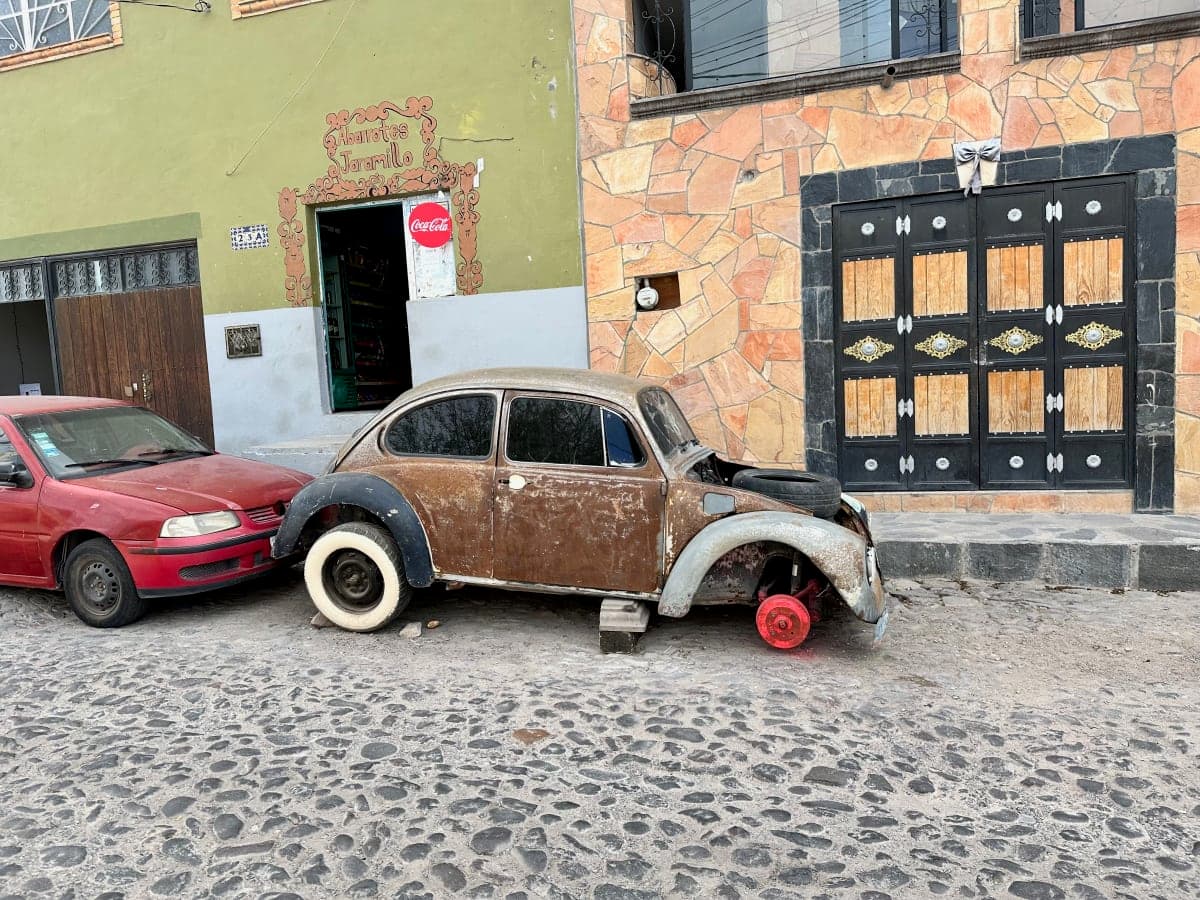 Volkswagen Beetle spotted in San Miguel de Allende