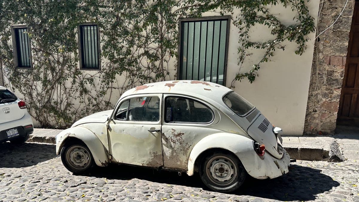 Volkswagen Beetle spotted in San Miguel de Allende