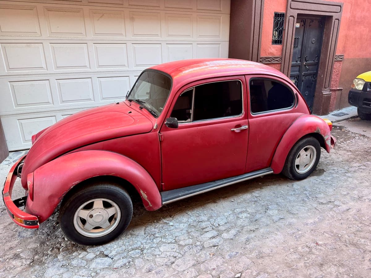 Volkswagen Beetle spotted in San Miguel de Allende