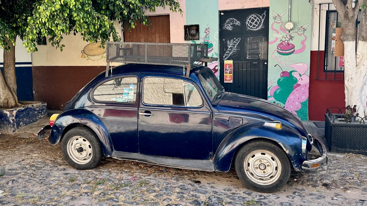 Volkswagen Beetle spotted in San Miguel de Allende