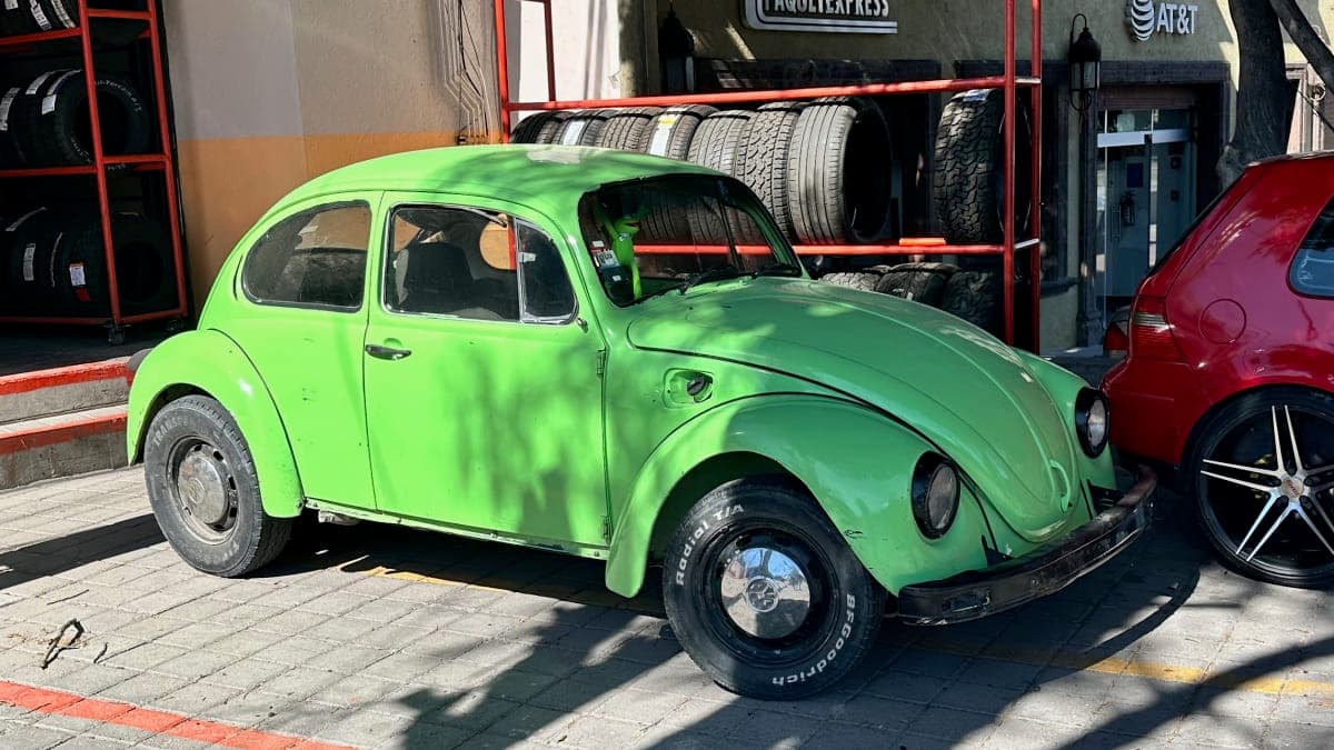 Volkswagen Beetle spotted in San Miguel de Allende