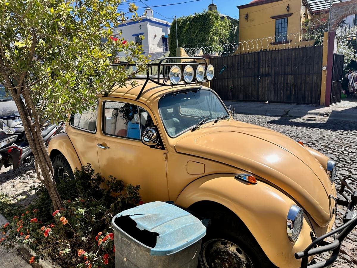 Volkswagen Beetle spotted in San Miguel de Allende