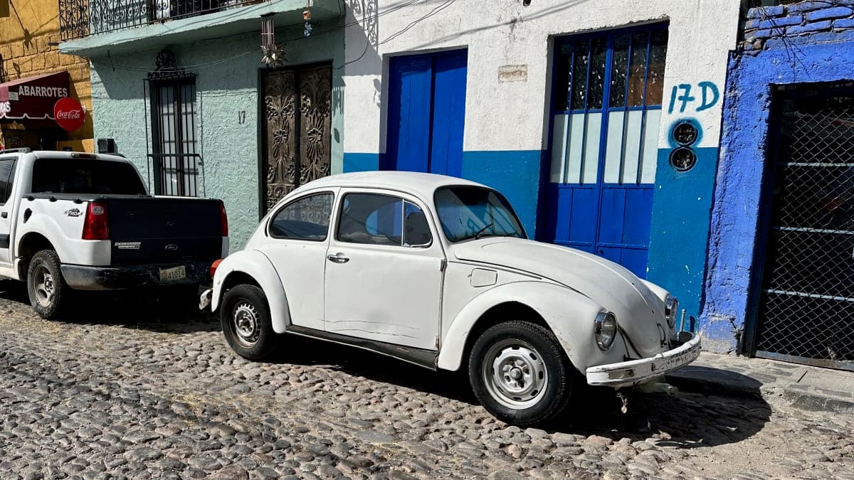Volkswagen Beetle spotted in San Miguel de Allende