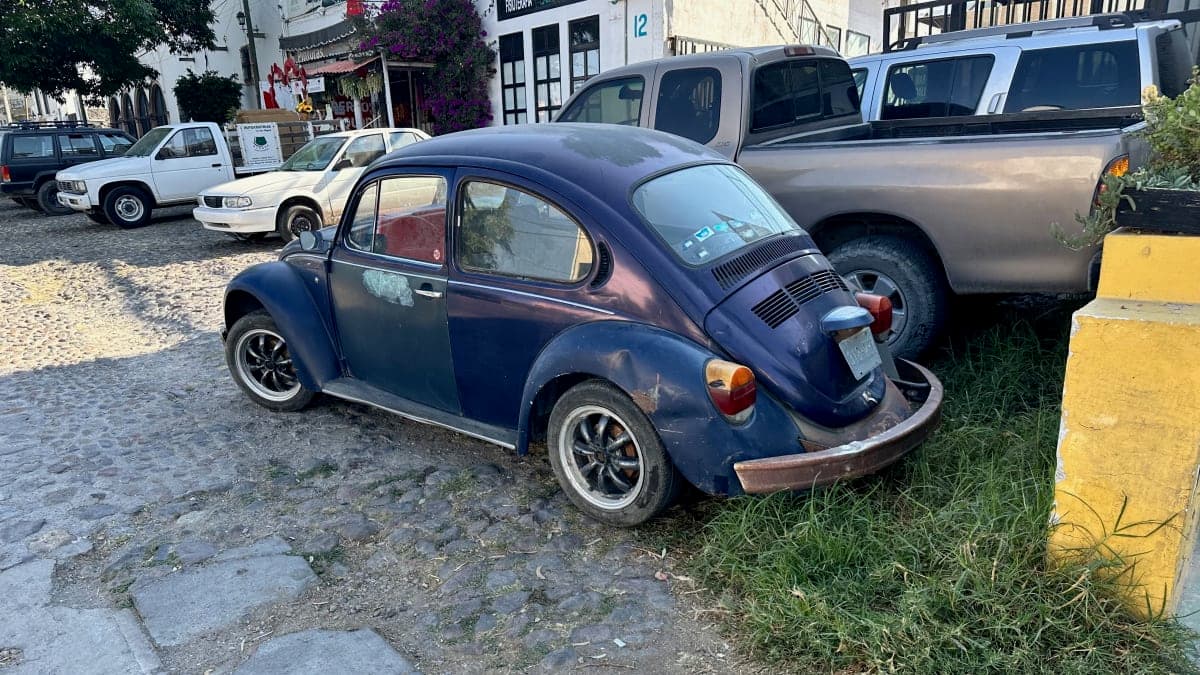 Volkswagen Beetle spotted in San Miguel de Allende