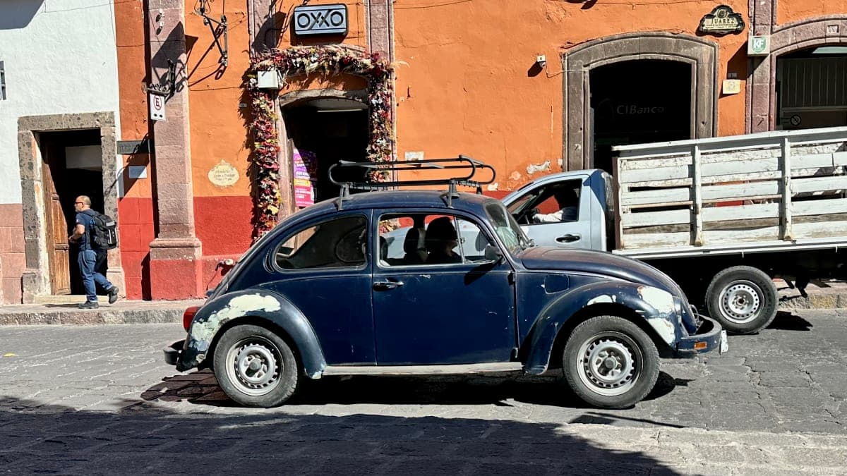 Volkswagen Beetle spotted in San Miguel de Allende