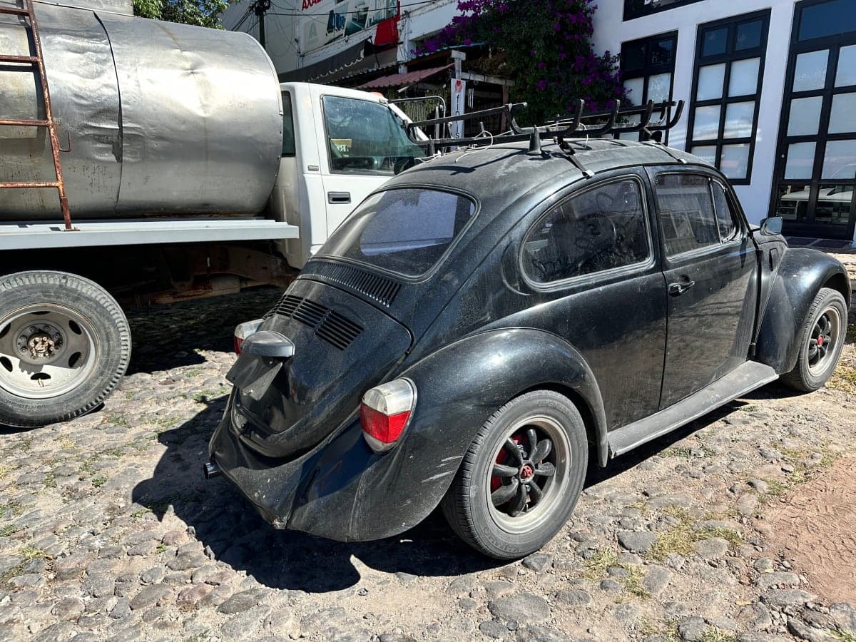 Volkswagen Beetle spotted in San Miguel de Allende