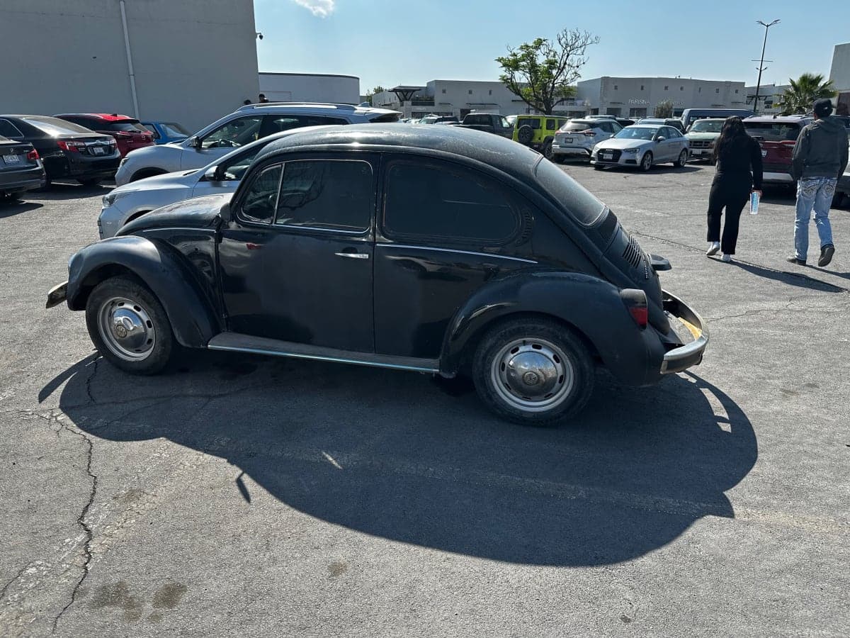 Volkswagen Beetle spotted in San Miguel de Allende