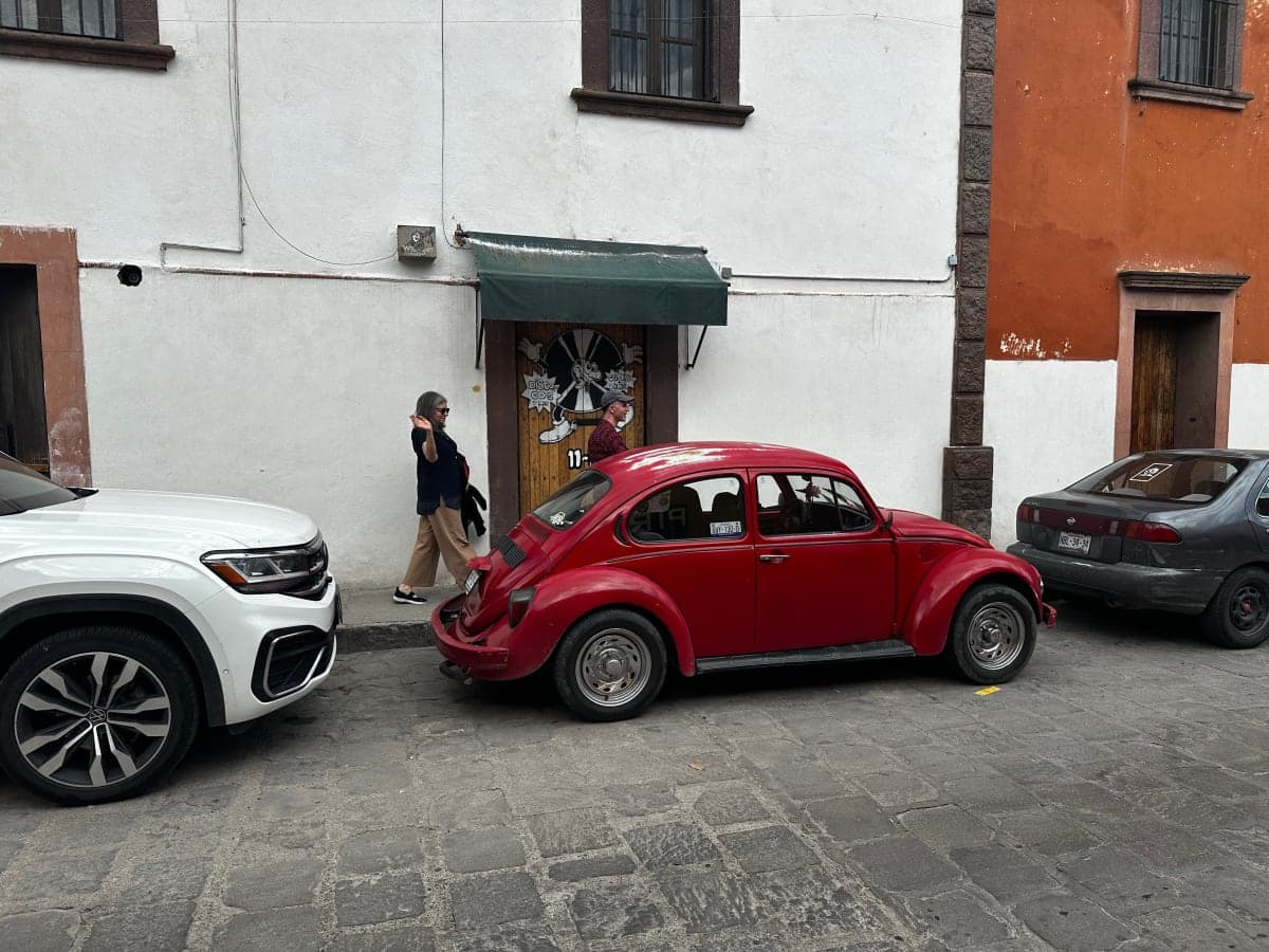 Volkswagen Beetle spotted in San Miguel de Allende